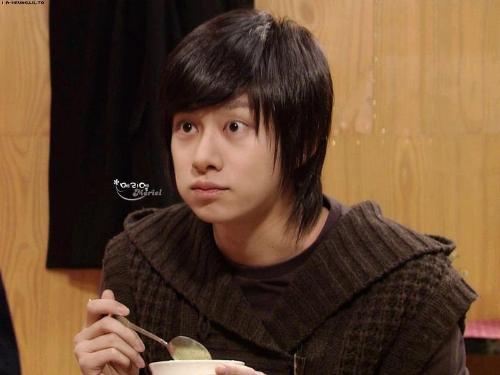 韩媒爆料金希澈视频大全,金希澈视频大全,独家爆料引粉丝热议! 第3张 韩媒爆料金希澈视频大全,金希澈视频大全,独家爆料引粉丝热议! 第3张